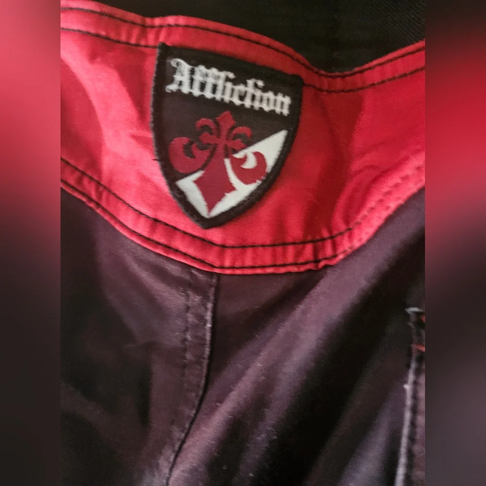 Affliction Board Shorts Men’s 42 Red Black Crow Dragon Graphic Swim Trunks